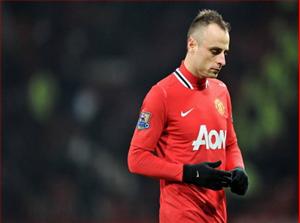 Mourinho bất ngờ quan tâm đến bản hợp đồng hớ của Man United