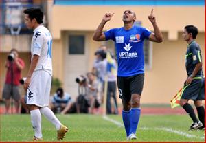 Hà Nội T&T lại “ôm hận” trước HA Gia Lai
