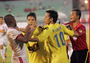 Hà Nội T&T: Đã kém còn đá xấu