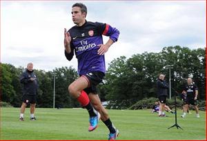 Bản tin Bongda24h (sáng 16/8): Arsenal buộc phải bán Van Persie cho MU