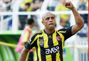 Huyền thoại Roberto Carlos cân nhắc ý định treo giầy