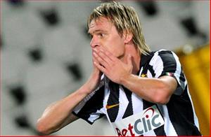 Juventus chính thức thanh lý “Neved mới”