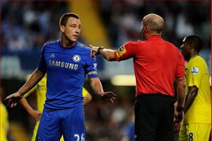 Chelsea: Mùa trước thủ làm, mùa này thủ phá