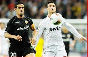 24 giờ trước đại chiến đầu tiên Real-Valencia: Xem Kền kền mạnh đến đâu?