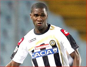 Milan bất ngờ có Zapata