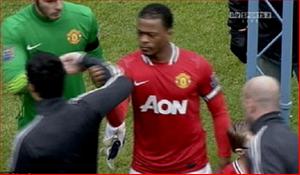 Evra sẽ bắt tay với... Luis Suarez