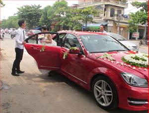 Vợ chồng Quốc Vượng hạnh phúc trong ngày cưới