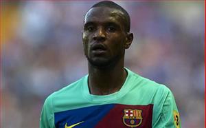 Eric Abidal trở lại đội hình chính của Barca