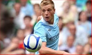 Tài năng trẻ của Man City đồng ý gia hạn hợp đồng