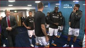 Clip độc: Sao Man City coi thầy cũ Arsene Wenger như người dưng