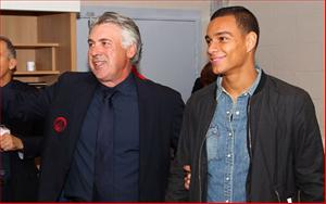 PSG chính thức chiêu mộ Van der Wiel từ Ajax