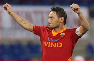 Đánh bại Juve là món quà sinh nhật ý nghĩa nhất với Totti