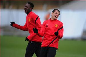 Welbeck - Chicharito không phải là Sheringham - Solskjaer