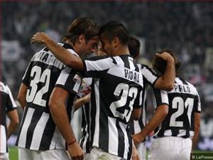 Juventus sắp đá xong 7 trận/21 ngày: Không có việc gì khó…