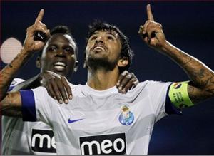 Đêm qua, ai làm lay động cộng đồng mạng hơn Ronaldo?