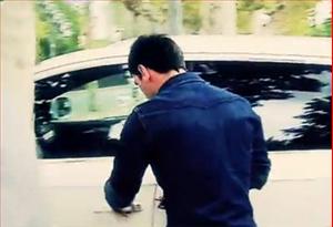 Lionel Messi lấy nhầm xe của đồng đội