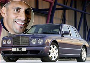 Quái xế Rio Ferdinand lại bị cảnh sát sờ gáy