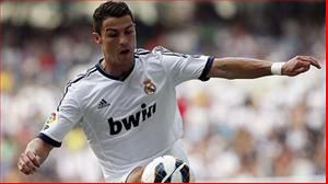 Giữa ngã ba đường, Ronaldo phải làm sao?