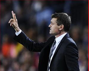 Barcelona: Bị đẩy vào chân tường mới dùng 3-4-3