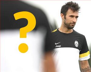 Juventus - Roma: Đại chiến súng… nhựa?