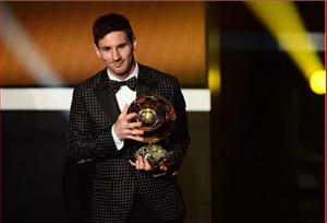 Giải mã bộ cánh loè loẹt của Messi