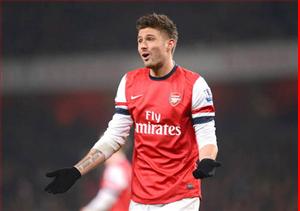 Arsenal: Giữ được Walcott, vẫn lo cho hàng công