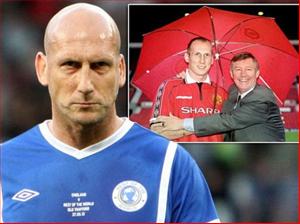 Jaap Stam: Dù không ghi bàn...Van Persie vẫn là tiền đạo đẳng cấp thế giới