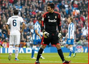 Real Madrid: Khi Adan tát vào mặt Mou