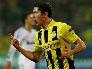 Lewandowski: “Ngưỡng mộ Messi, khâm phục Ronaldo nhưng muốn đá cặp với Van Persie”