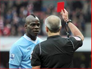 Oezil giành giải Cầu thủ xuất sắc nhất nước Đức 2012