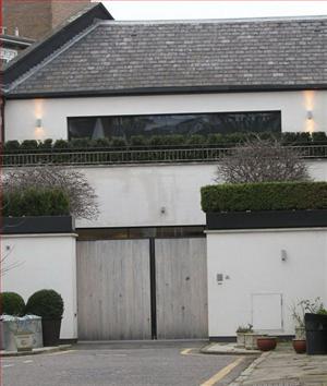 Nhà Becks thuê biệt thự phong cách James Bond ở Anh