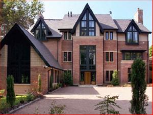 Năm mới, cựu sao MU bán nhà cho sao Man City?