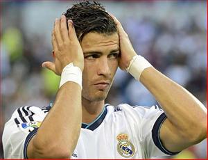 Cristiano Ronaldo: Đi khỏi Real là tất yếu?