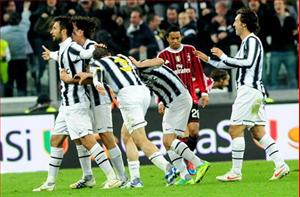 Juventus ngược dòng tiễn Milan rời Coppa Italia