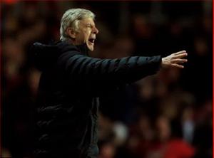Wenger nổi đóa với màn trình diễn tồi tệ của Arsenal