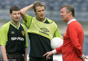 Sau vụ giày bay, Alex Ferguson vẫn cay cú Beckham