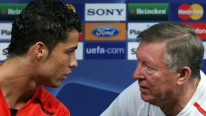 Sir Alex từng dọa .... rút súng bắn Ronaldo