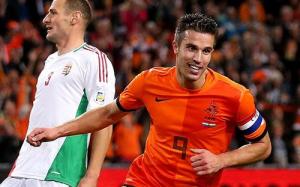 Van Persie trở thành huyền thoại, Hà Lan nghiền nát Hungary bằng tỷ số kinh hoàng ... 8-1