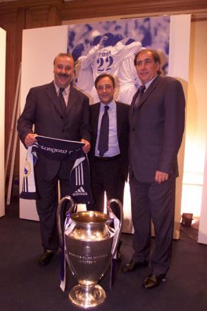 Real Madrid trong nỗi nhớ “phù thủy” Del Bosque