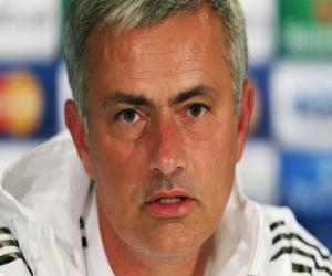 Mourinho đang căng thẳng: Trong nỗi ám ảnh bị sa thải