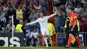 Hủy diệt Copenhagen, Cris Ronaldo khiến đối phương phục sát đất