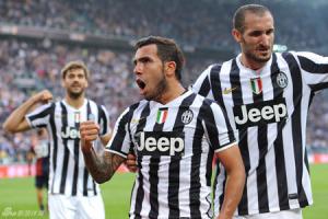 Juventus tìm lại niềm vui, AC Milan gục ngã phút bù giờ