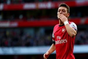 Oezil quyết tâm giành thêm nhiều danh hiệu cùng Arsenal