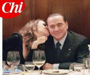 Ông trùm Berlusconi đưa bồ trẻ lên tận…mây xanh