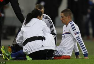 Thoát án treo giò, Torres vẫn phải nghỉ 3 tuần vì chấn thương