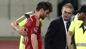 Sau Khedira, lại đến Alonso dính chấn thương