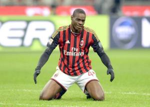 50 Bad boy của bóng đá thế giới: Balotelli vượt Maradona