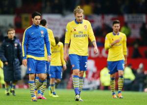 Mặt trái của Arsenal: Có thể hụt hơi vì quá tải?