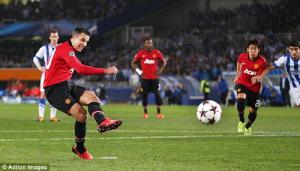 Mang tư tưởng cầu hoà, Man Utd vẫn suýt thắng Sociedad