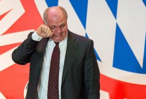 Chủ tịch của Bayern Munich lên tiếng nhận tội trốn thuế